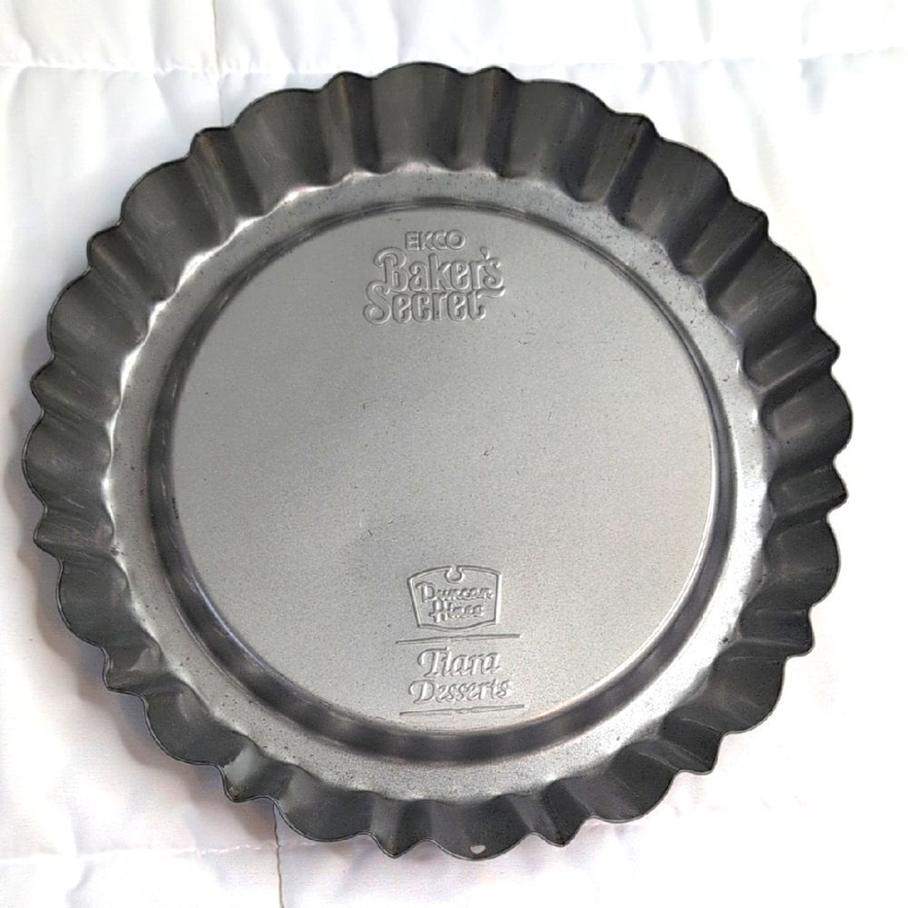 Ekco Baker's Secret Duncan Hines Tiara Desserts Tart Pie Cake Plate